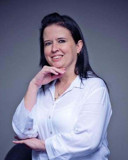 A member of the Snyman de Jager team